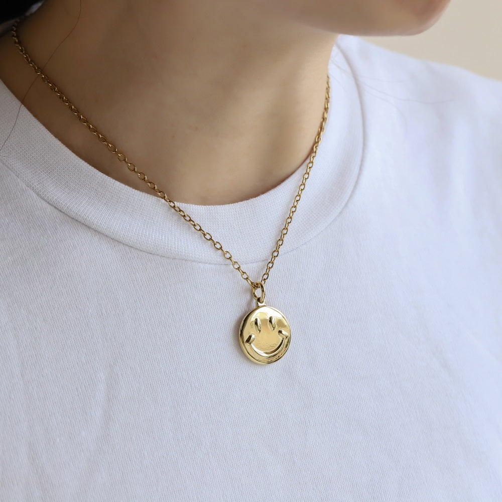 PSS1370 STAINLESS STEEL ROUND SMILE FACE PENDANT