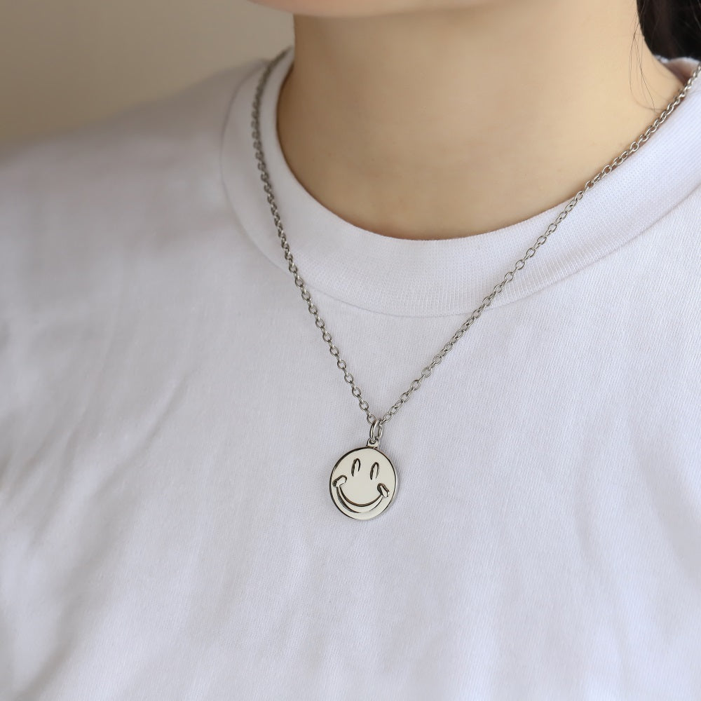 PSS1370 STAINLESS STEEL ROUND SMILE FACE PENDANT
