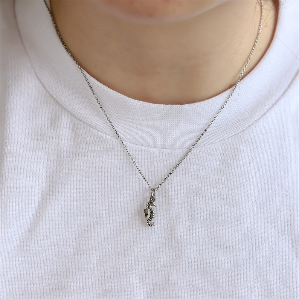 PSS1373 STAINLESS STEEL SMALL SEAHORSE PENDANT