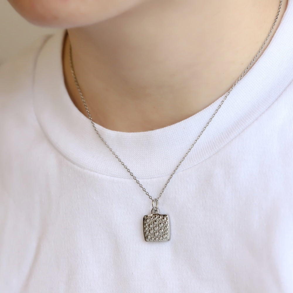 PSS1375 STAINLESS STEEL SQUARE PENDANT WITH BUBBLES