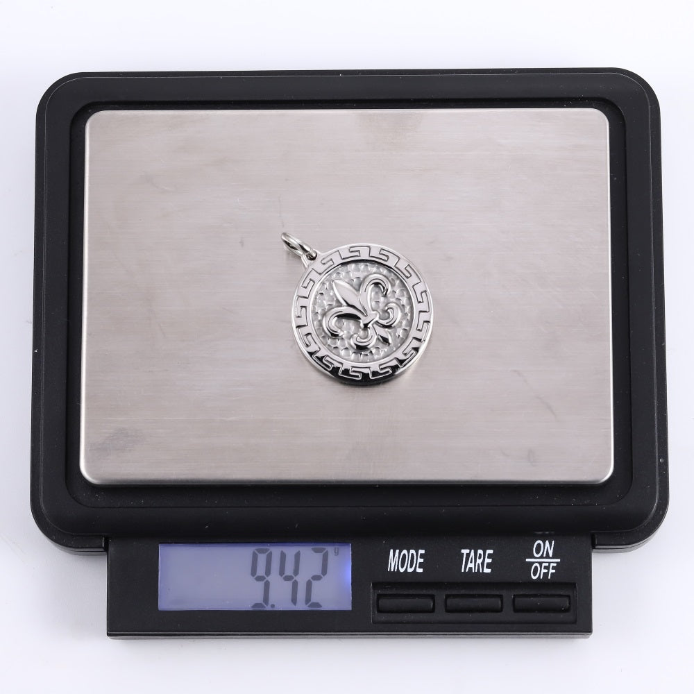 PSS1377 STAINLESS STEEL ROUND PENDANT WITH LILY