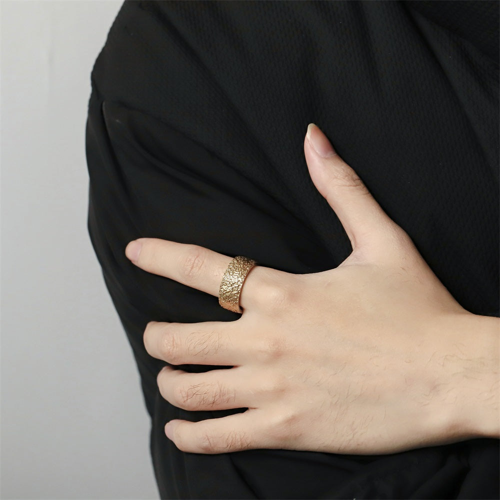 RSS1102 STAINLESS STEEL RING WITH ROCK SURFACE