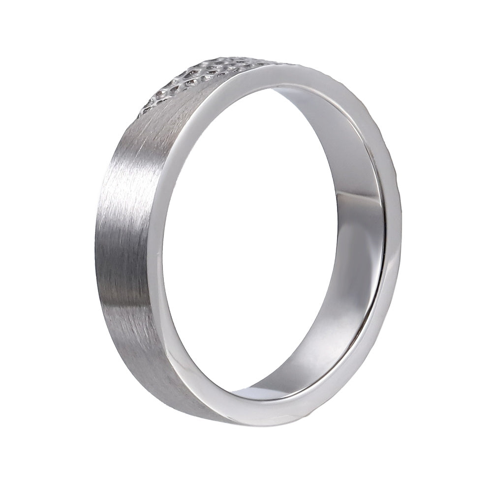 RSS1140 STAINLESS STEEL RING WITH HAMMER EFFECT
