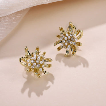 TES100 BASE METAL FLOWER EARRING WITH SYN PEARL & CZ