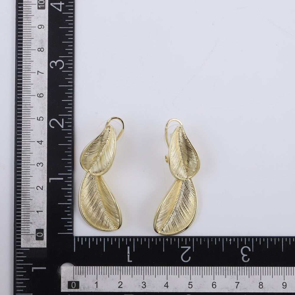 TES129 BASE METAL DOUBLE-LEAF DROP EARRING