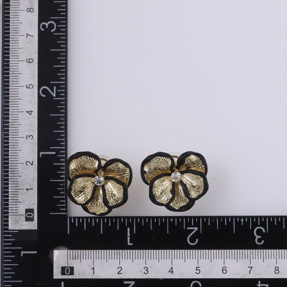 TES65 BASE METAL FLOWER EARRING