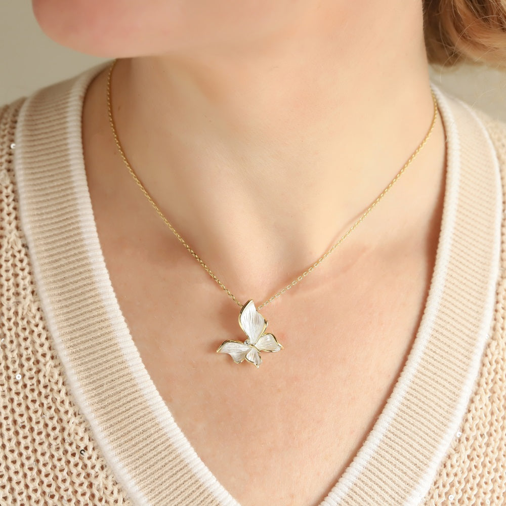 TNS104 BASE METAL NECKLACE WITH BUTTERFLY CHARM