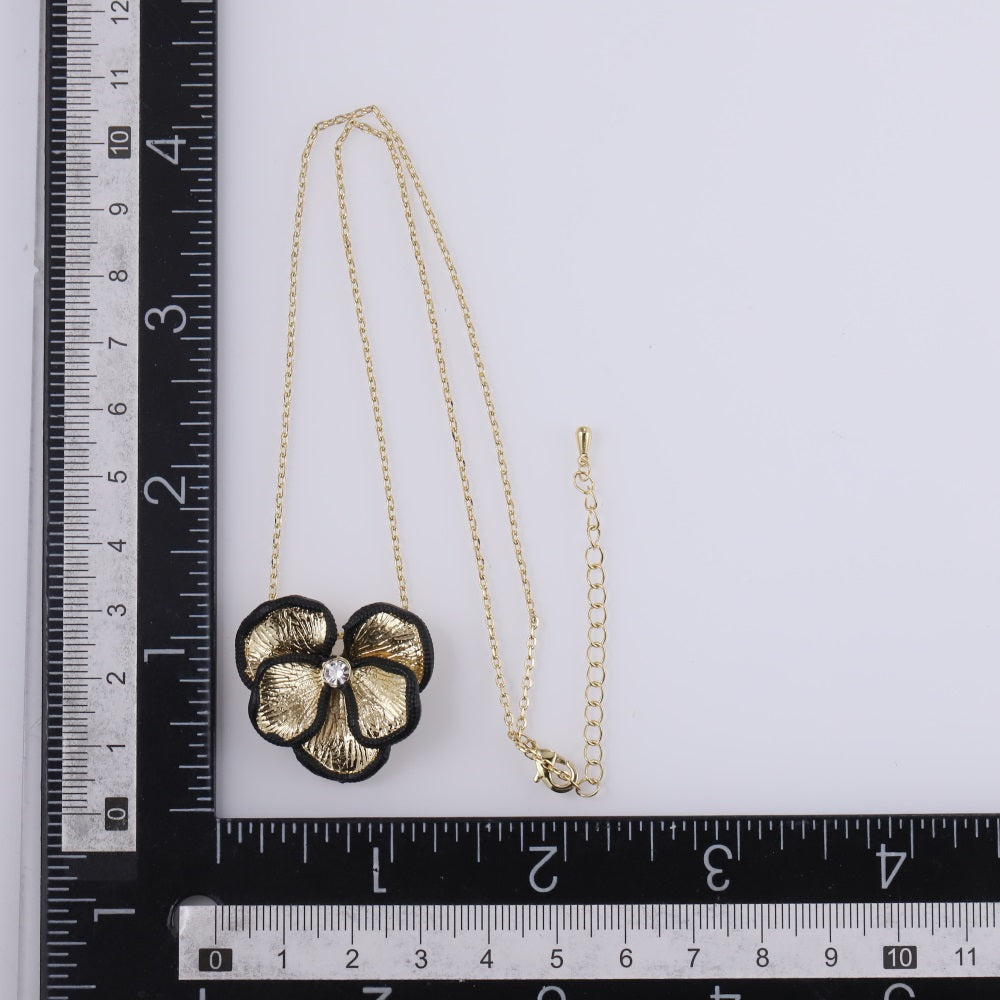 TNS53 BASE METAL FLOWER NECKLACE