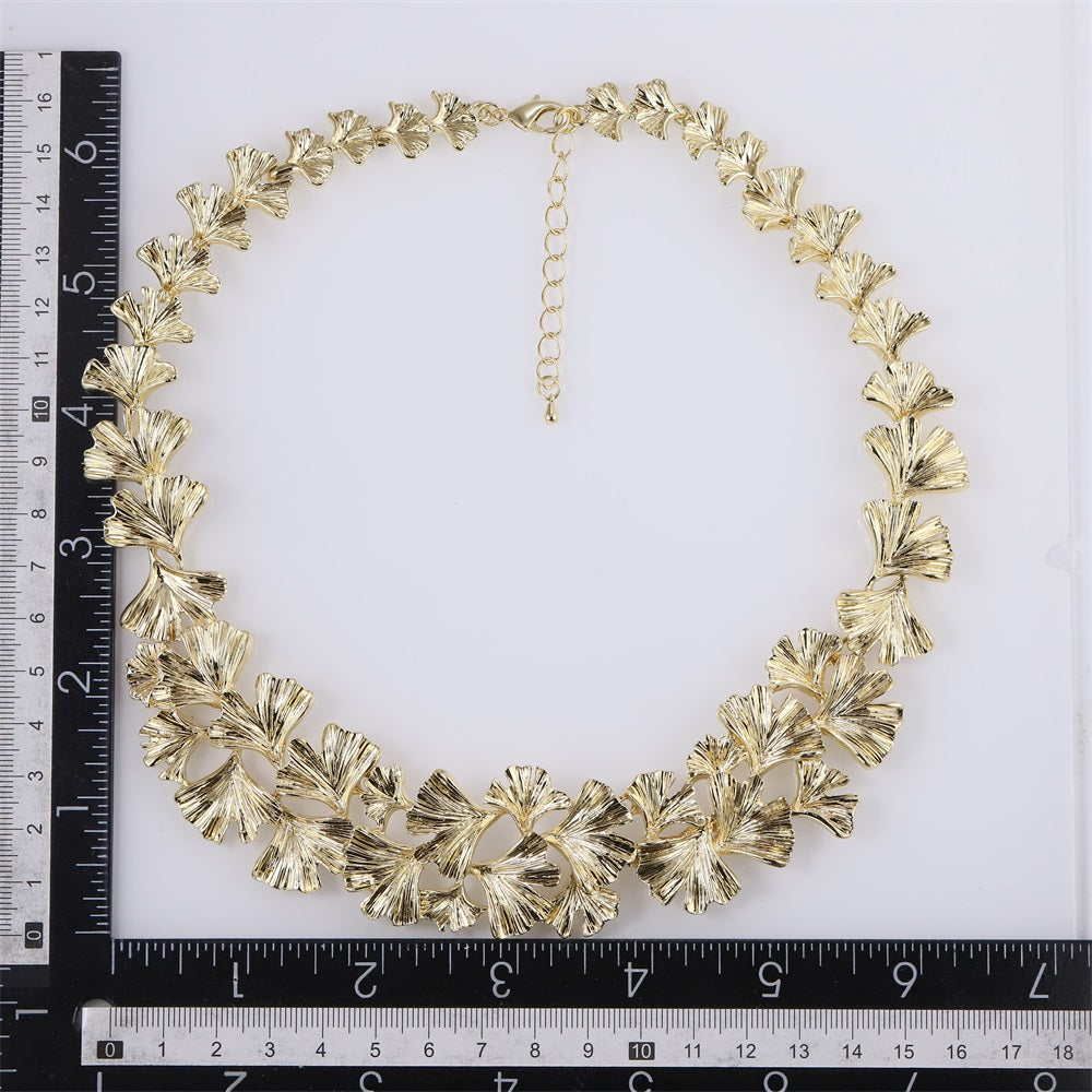 TNS58 BASE METAL GINKGO LEAVE NECKLACE