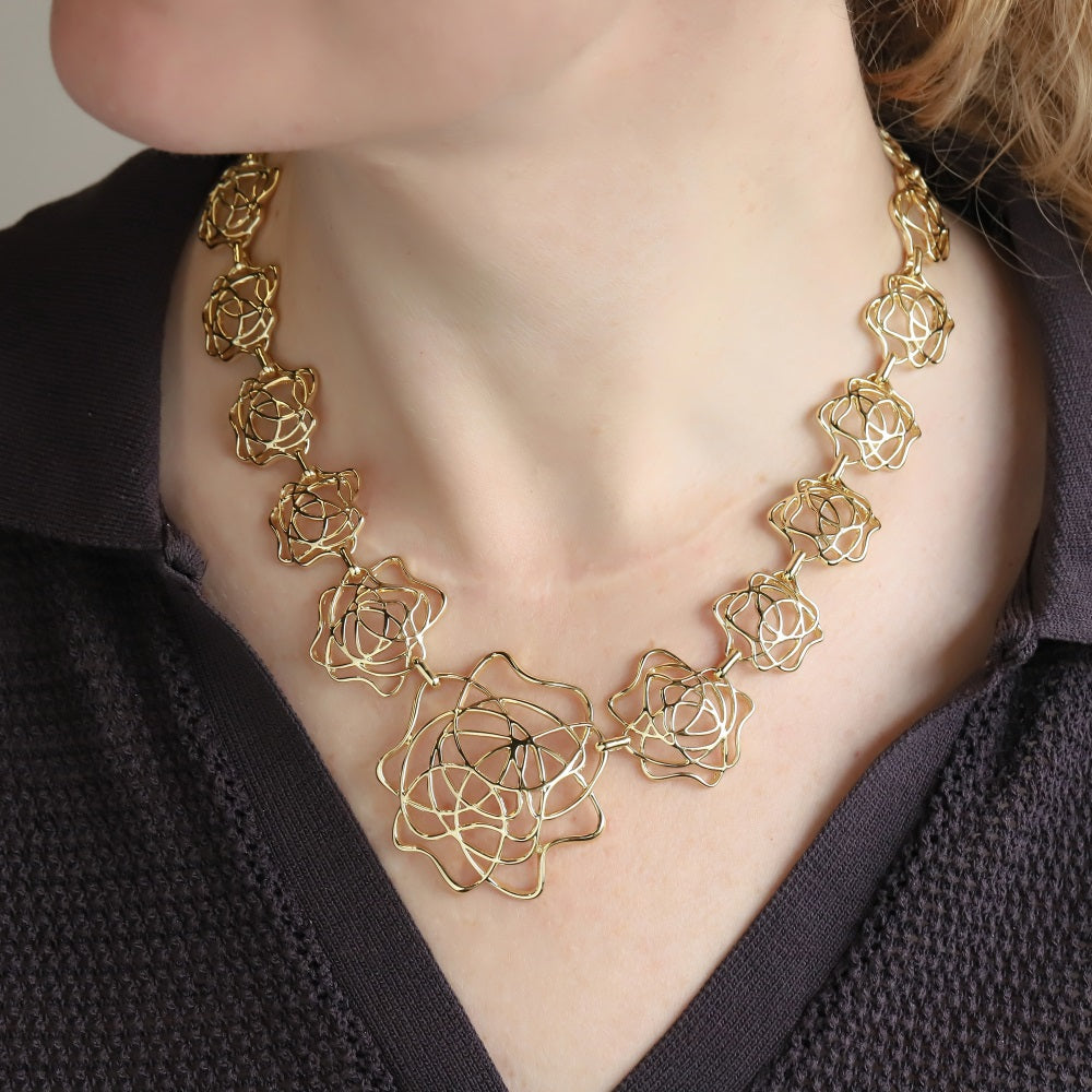 TNS67 BASE METAL OPENWORK FLORAL NECKLACE