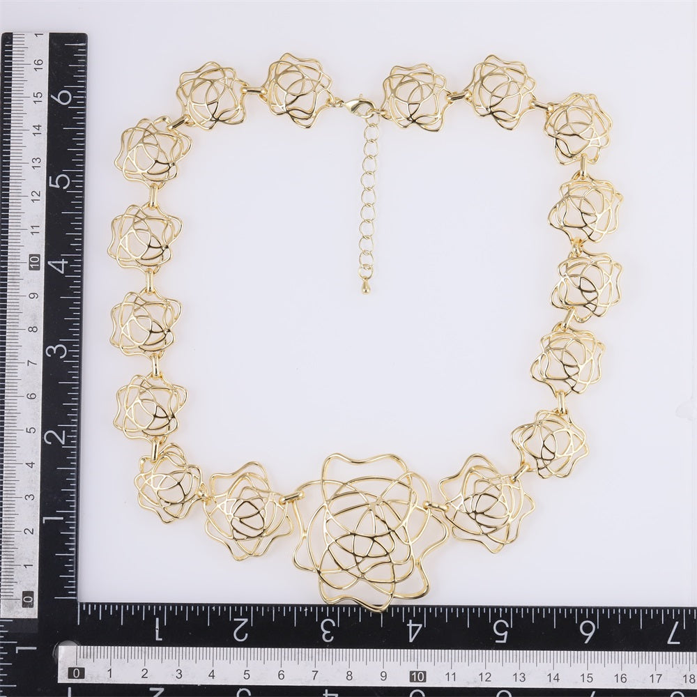 TNS67 BASE METAL OPENWORK FLORAL NECKLACE
