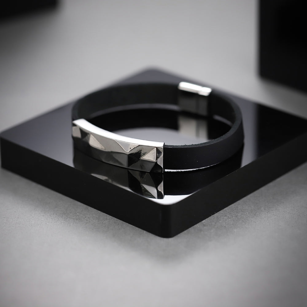 BSS548 STAINLESS STEEL BRACELET AAB CO..
