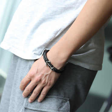 BSS758 STAINLESS STEEL HALF BRACELET AAB CO..