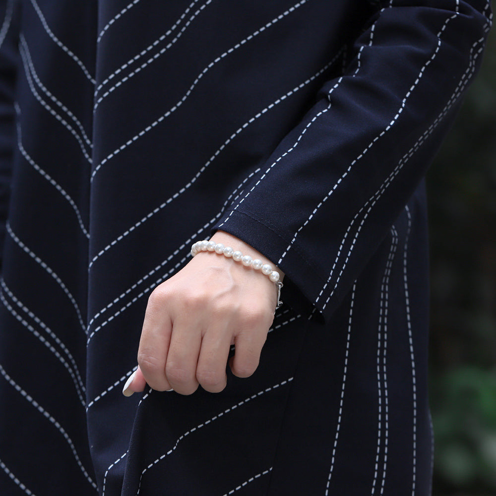 BSS880 STAINLESS STEEL BRACELET WITH SHELL PEARL AAB CO..