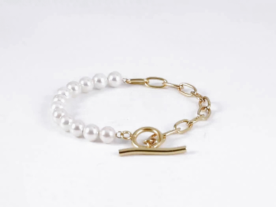 BSS881 STAINLESS STEEL BRACELET WITH SHELL PEARL AAB CO..