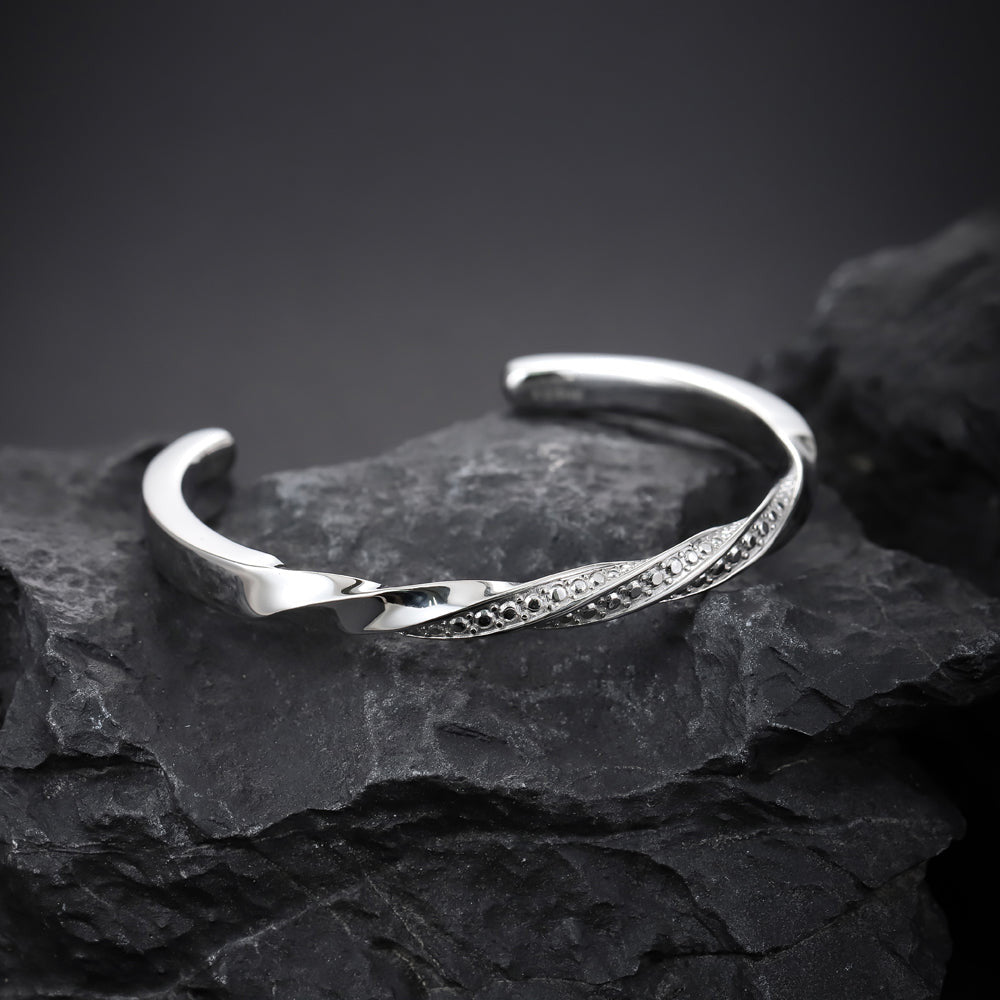 BSSG186 STAINLESS STEEL BANGLE WITH CASTING STONE EFFECT AAB CO..