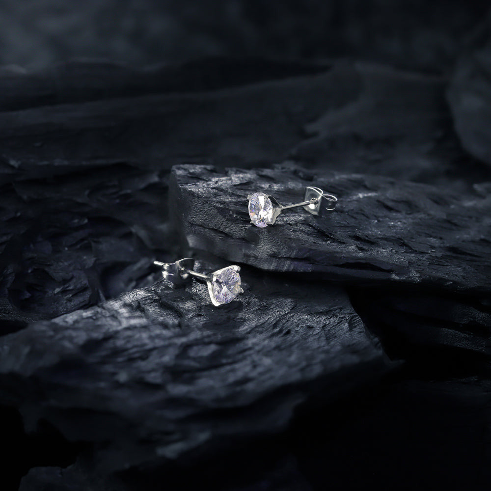 ESJ02 STAINLESS STEEL EAR STUDS CZ AAB CO..