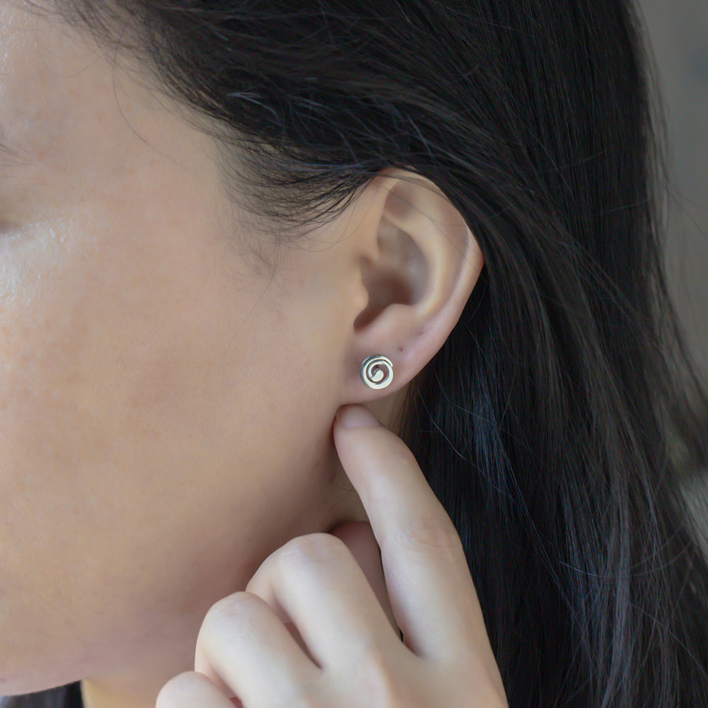 ESS42 STAINLESS STEEL EAR STUDS