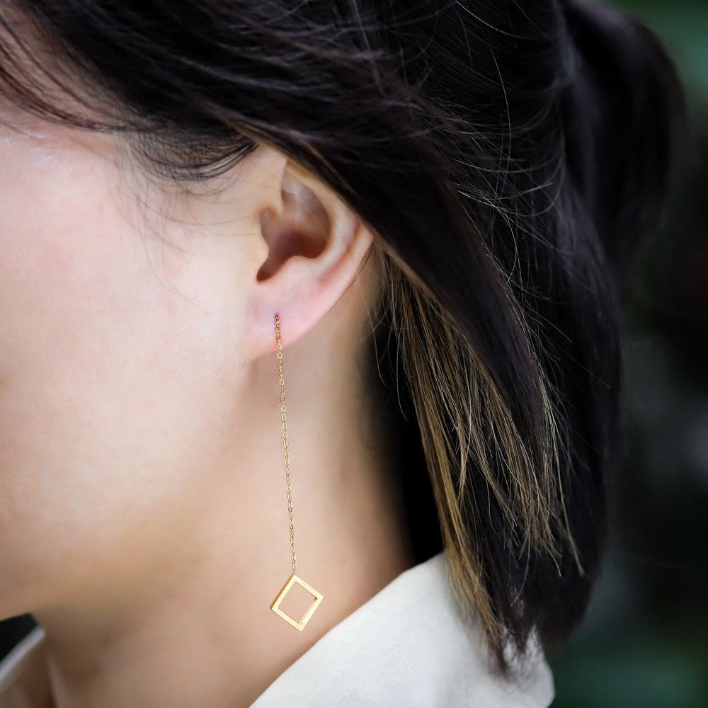 ESS644 STAINLESS STEEL EARRING WITH SQUARE AAB CO..