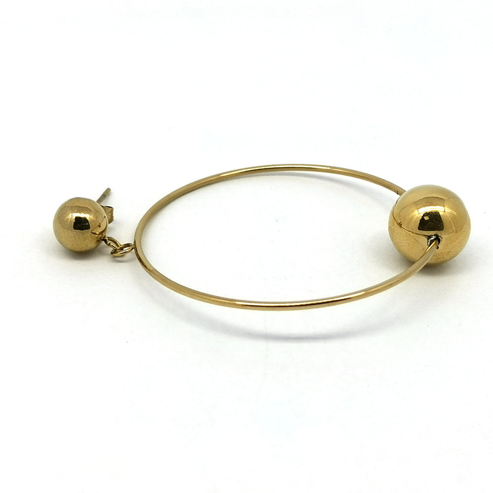 ESS676 STAINLESS STEEL EARRING WITH BALL AAB CO..