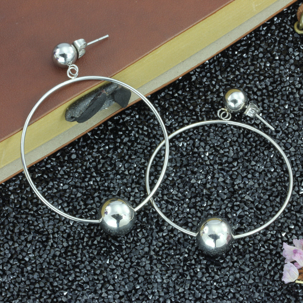 ESS676 STAINLESS STEEL EARRING WITH BALL AAB CO..