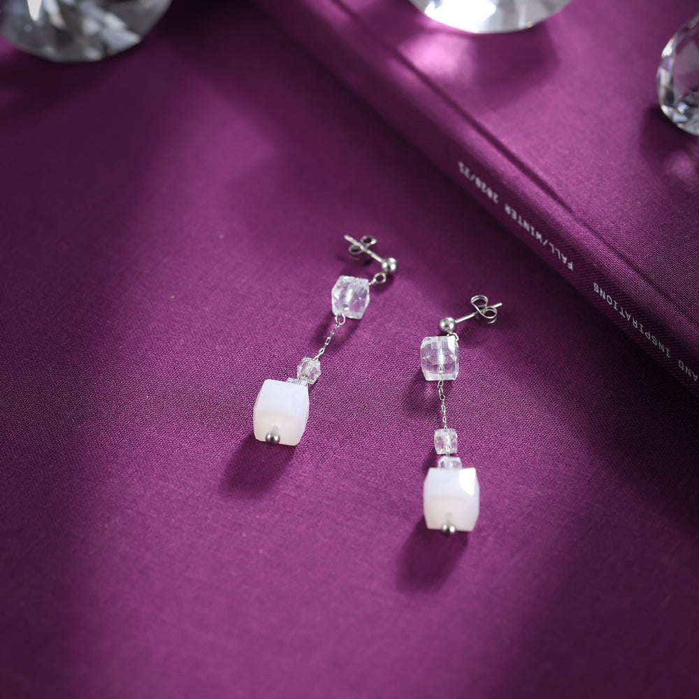 ESS682 STAINLESS STEEL EARRING WITH GLASS AAB CO..