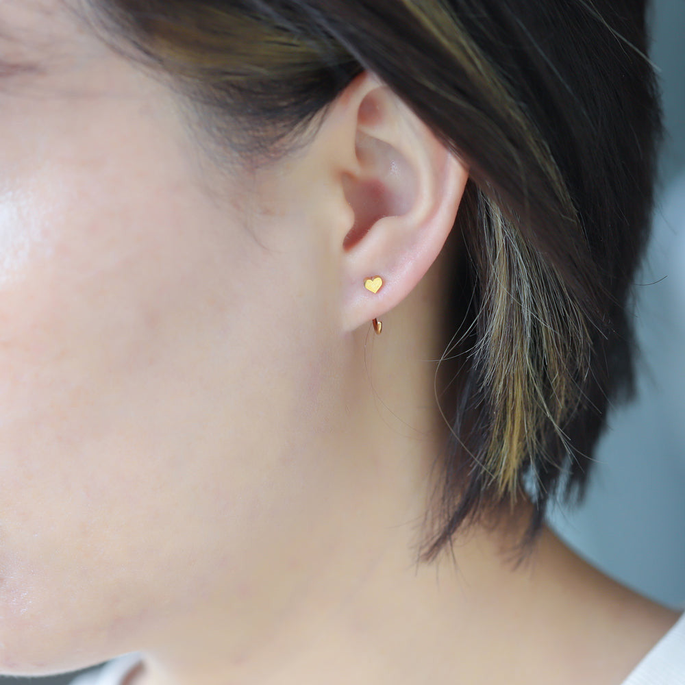 ESS704 STAINLESS STEEL EARRING WITH HEART SHAPE AAB CO..