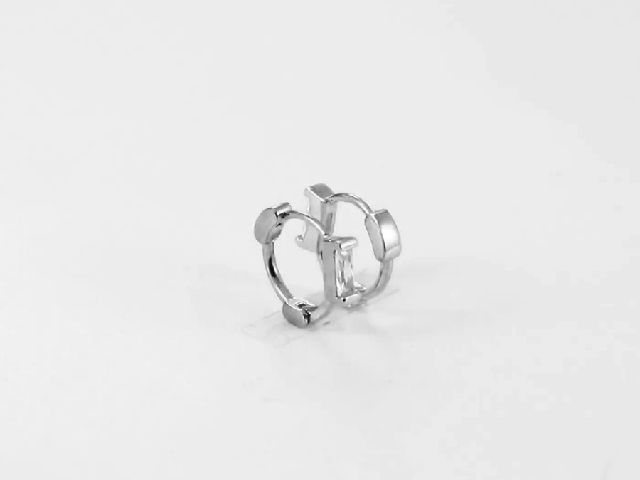 ESS708 STAINLESS STEEL Huggies with CZ AAB CO..
