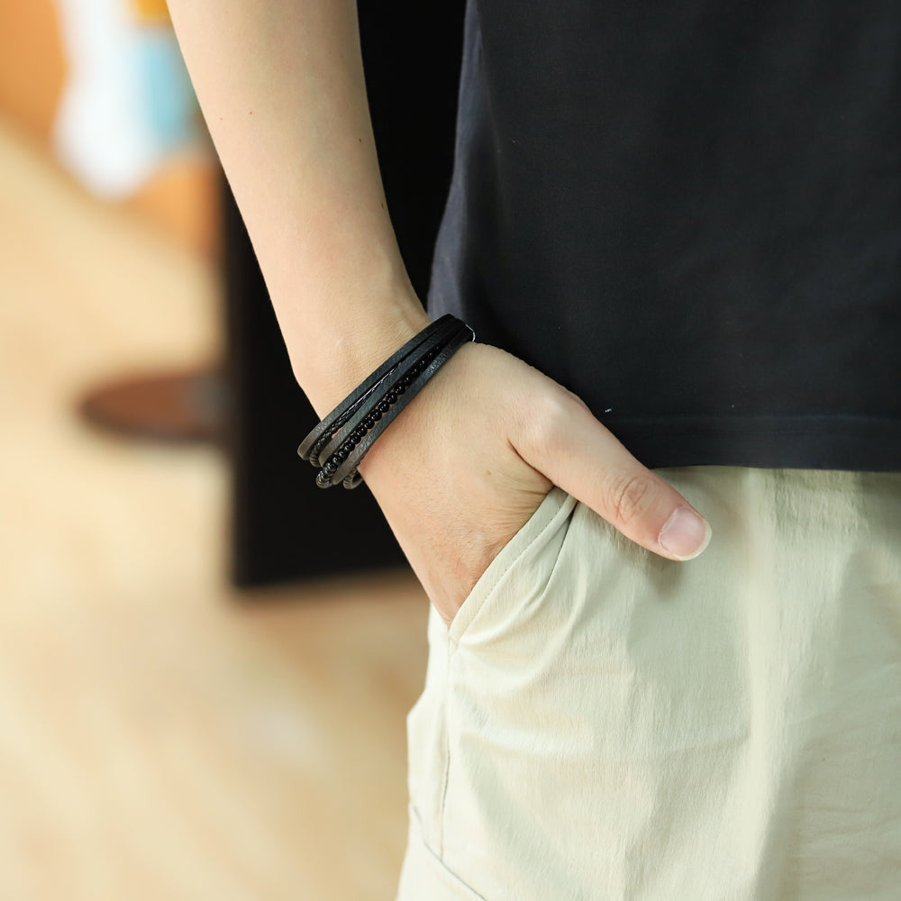 MBSS26 STAINLESS STEEL BRACELET WITH LEATHER AND ONYX
