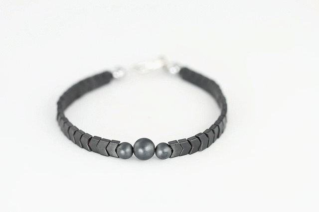 MBSS61 HEMATITE BRACELET AAB CO..
