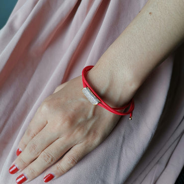 MBSS67 MAGNETIC BRACELET WITH BRASS BEAD AAB CO..