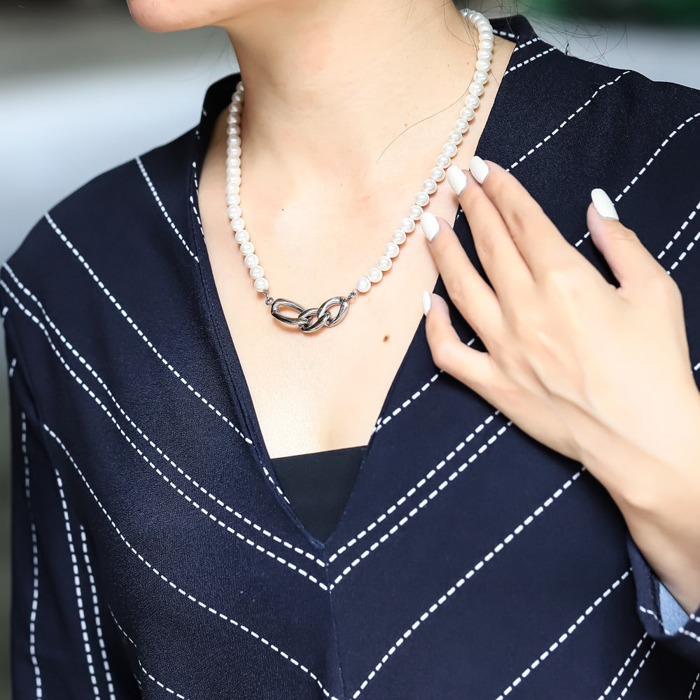 NSS802 STAINLESS STEEL NECKLACE WITH SHELL PEARL AAB CO..