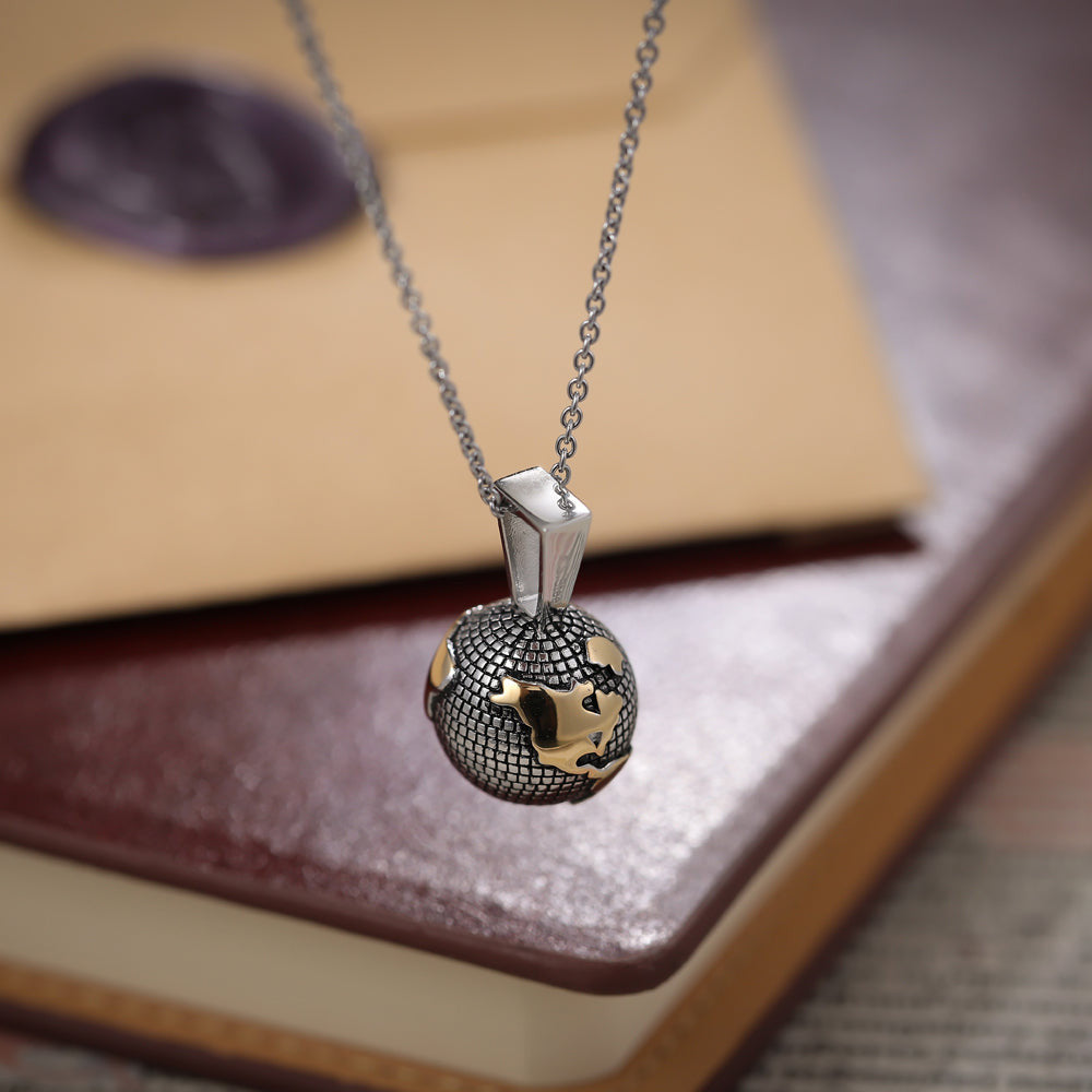PSS1165 STAINLESS STEEL EARTH PENDANT AAB CO..