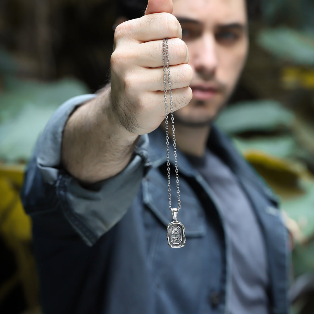PSS1182 STAINLESS STEEL PENDANT WITH THE TREE OF LIFE AAB CO..