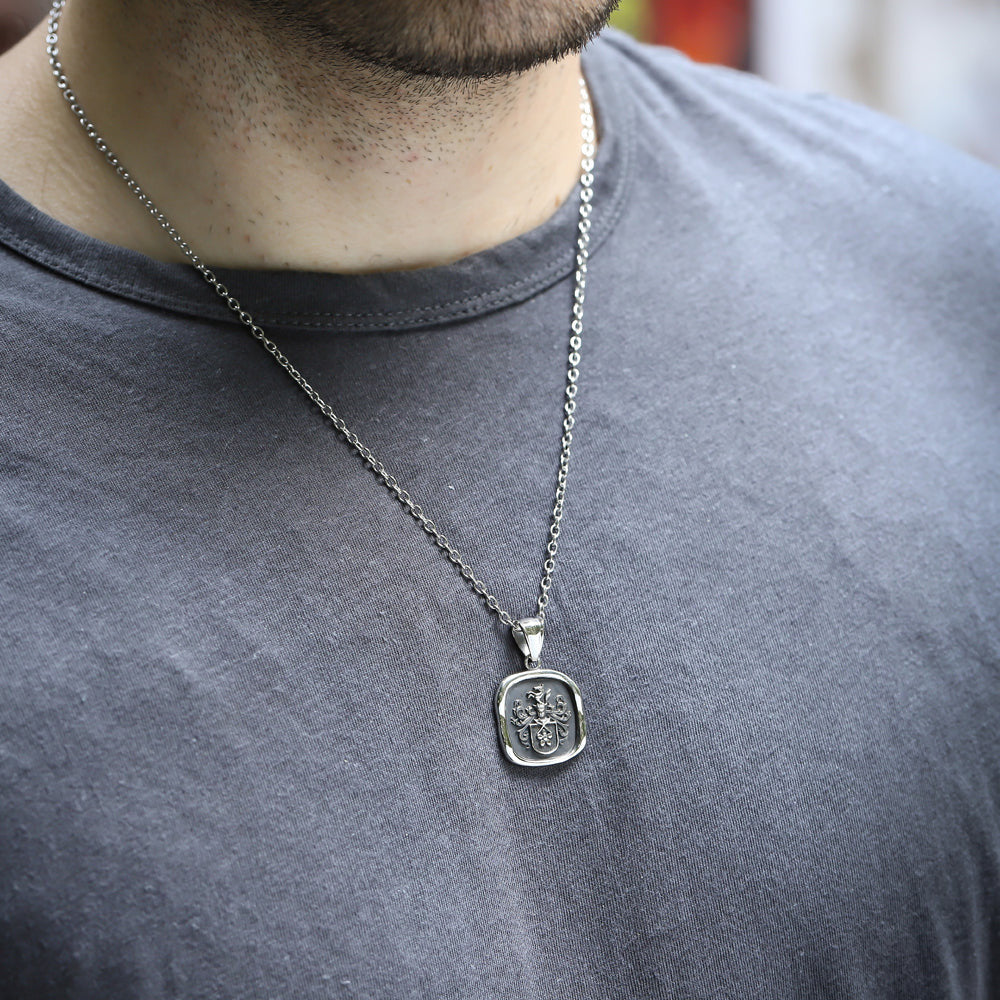 PSS1183 STAINLESS STEEL SQUARE PENDANT AAB CO..